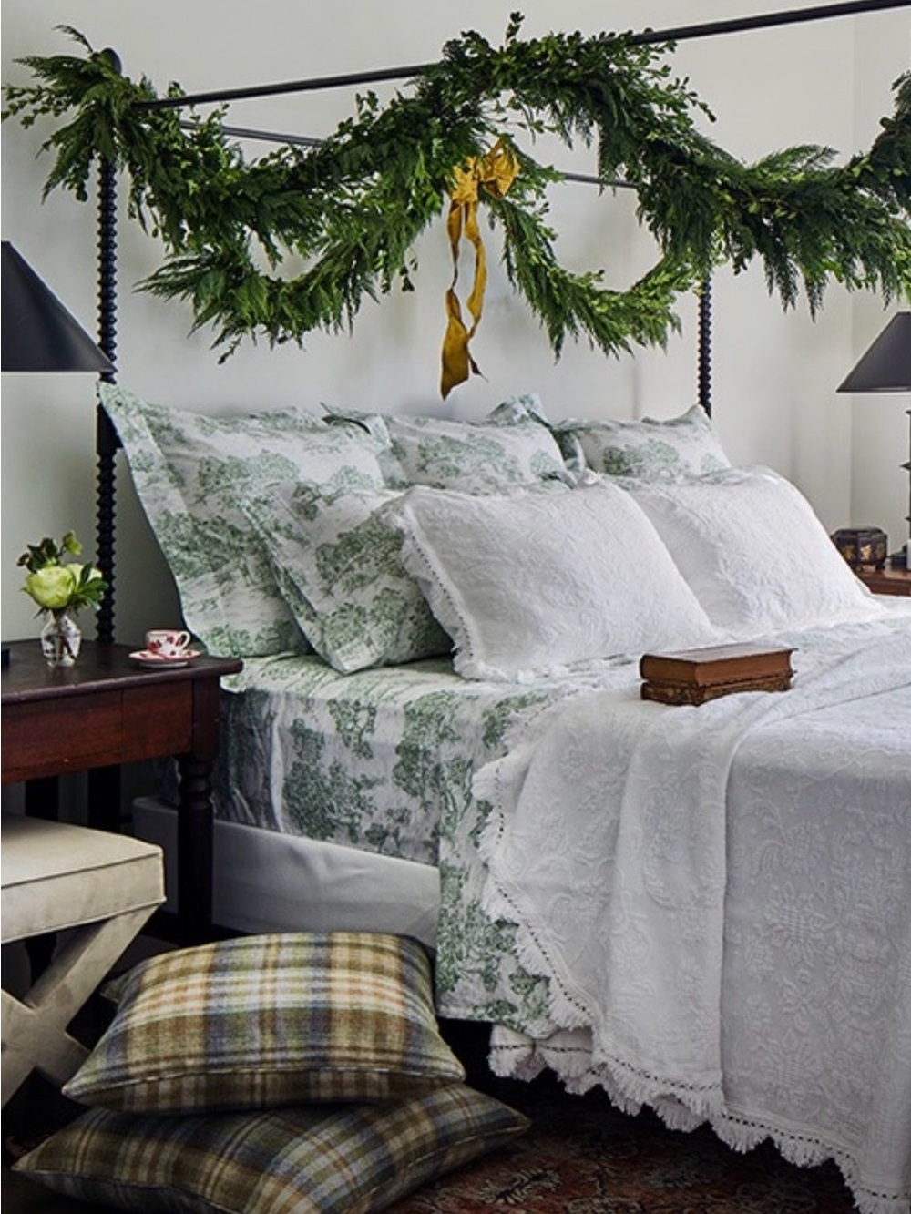 Red Land Cotton Green Toile Cotton Euro Sham (set of 2)